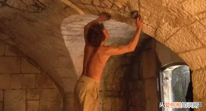 他的真人真事比肖申克更刺激 巴比龙真实事件