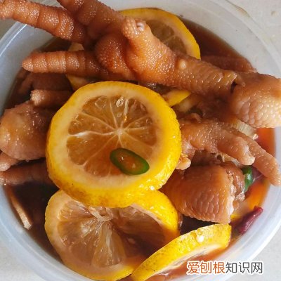 柠檬鸡爪的家常做法，简单快捷又好吃 柠檬鸡爪制作方法