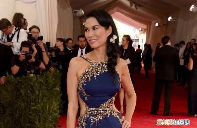 离婚6年还能拿走前夫40亿美金 邓文迪的传奇人生