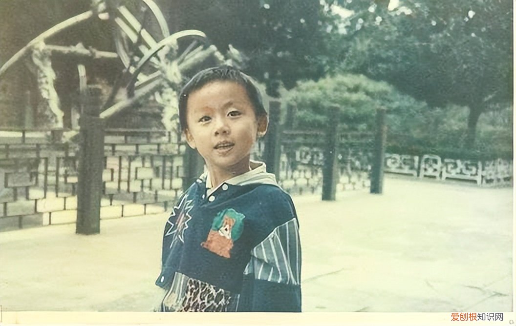 潘周聃为什么火了?因学霸式起身爆红全网