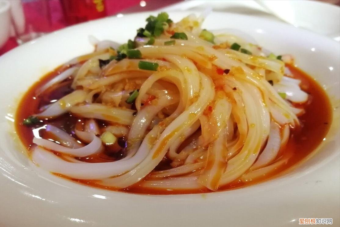 1碗淀粉6碗清水，教你自制凉粉 凉粉的制作方法