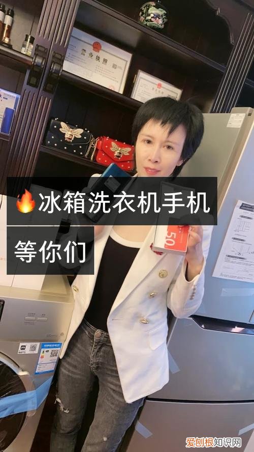 53岁猫七七嫁小16岁男友 猫七七个人简介