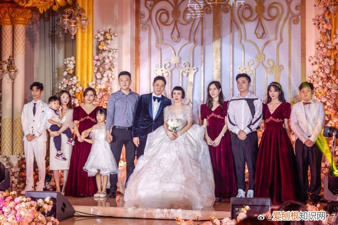 53岁猫七七嫁小16岁男友 猫七七个人简介