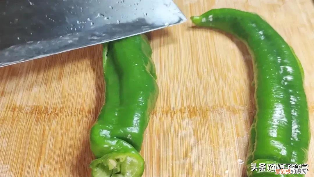 大厨教你虎皮青椒的正确做法 虎皮青椒的制作方法