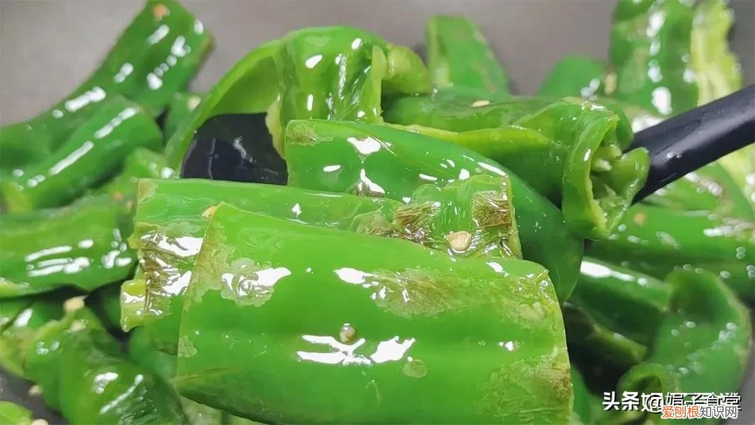大厨教你虎皮青椒的正确做法 虎皮青椒的制作方法
