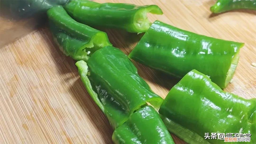 大厨教你虎皮青椒的正确做法 虎皮青椒的制作方法