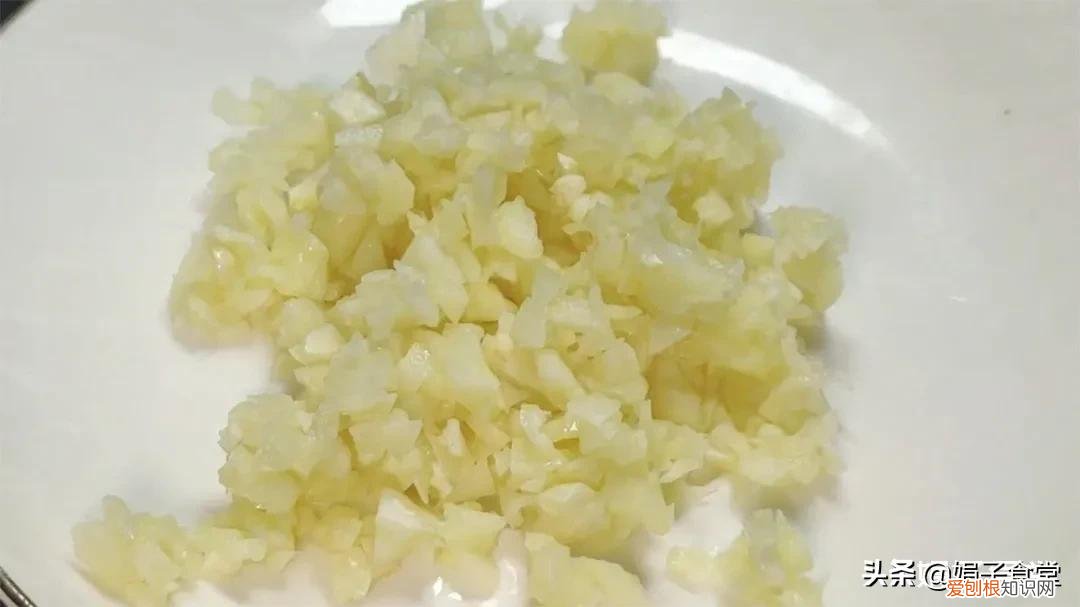 大厨教你虎皮青椒的正确做法 虎皮青椒的制作方法