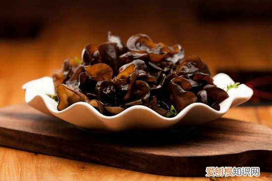 木耳泡多久就不能吃了？建议控制在4小时以内