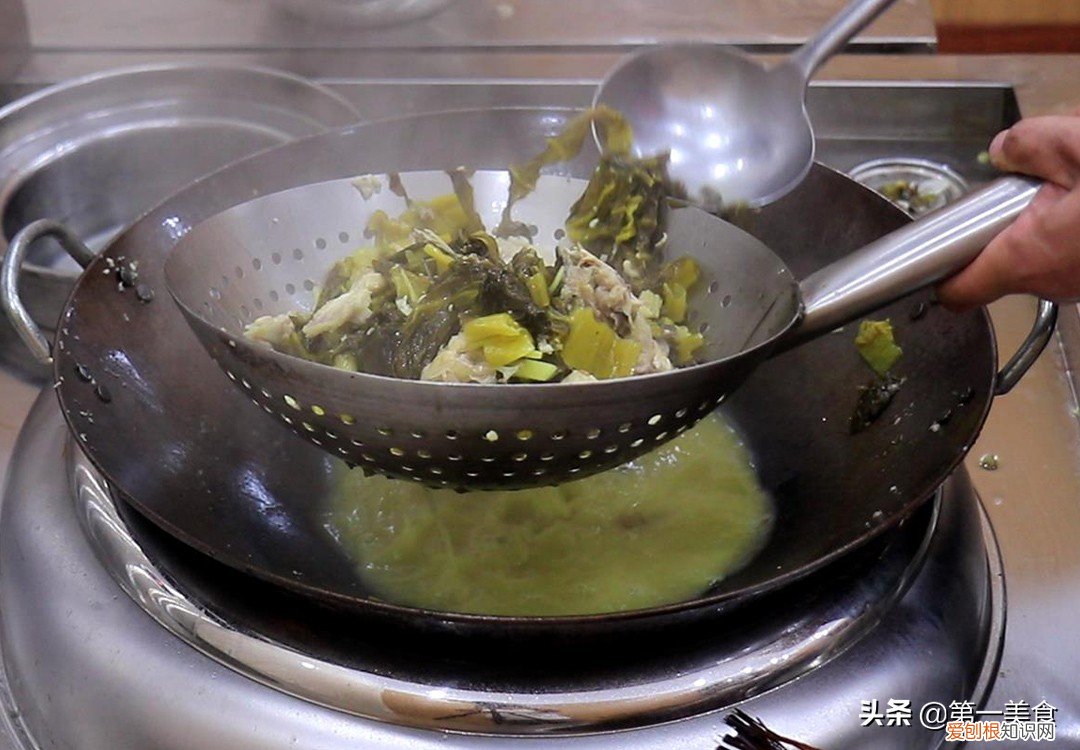 酸菜鱼怎么样做？酸菜鱼最简单好吃的做法