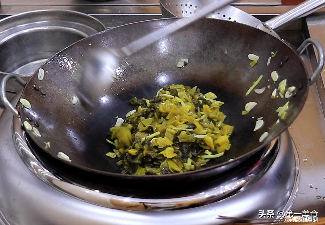 酸菜鱼怎么样做？酸菜鱼最简单好吃的做法