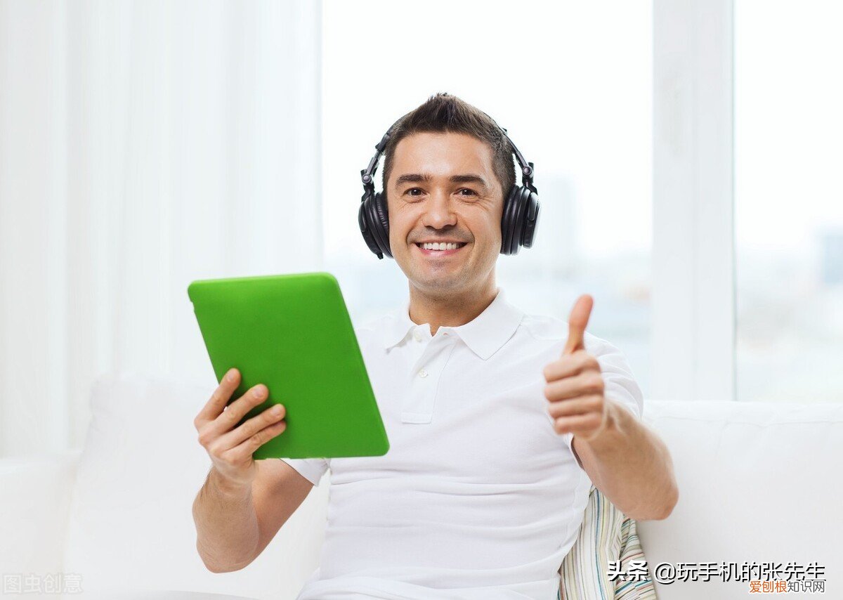 蓝牙耳机一个响一个不响怎么办？看我帮你轻松解决