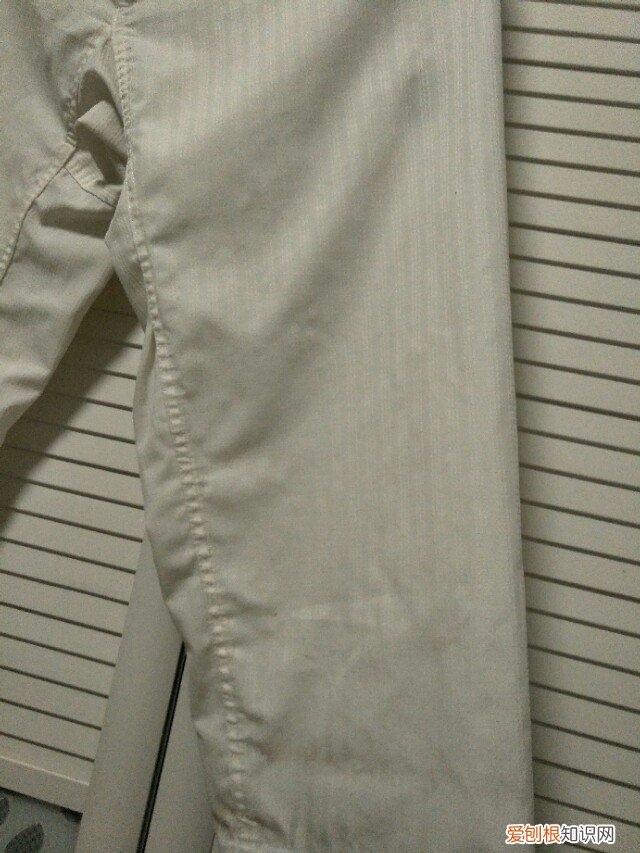 衣服发霉用什么洗掉霉斑？这样操作轻松解决霉斑