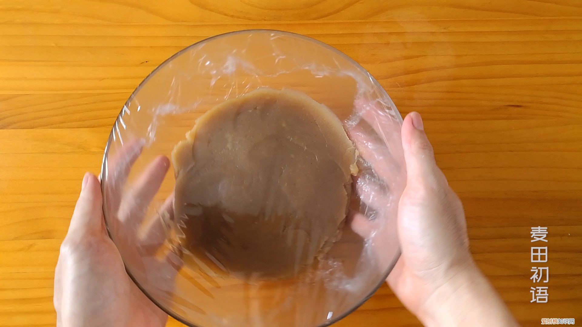 原料简单很容易学会 莲蓉馅是什么材料做的