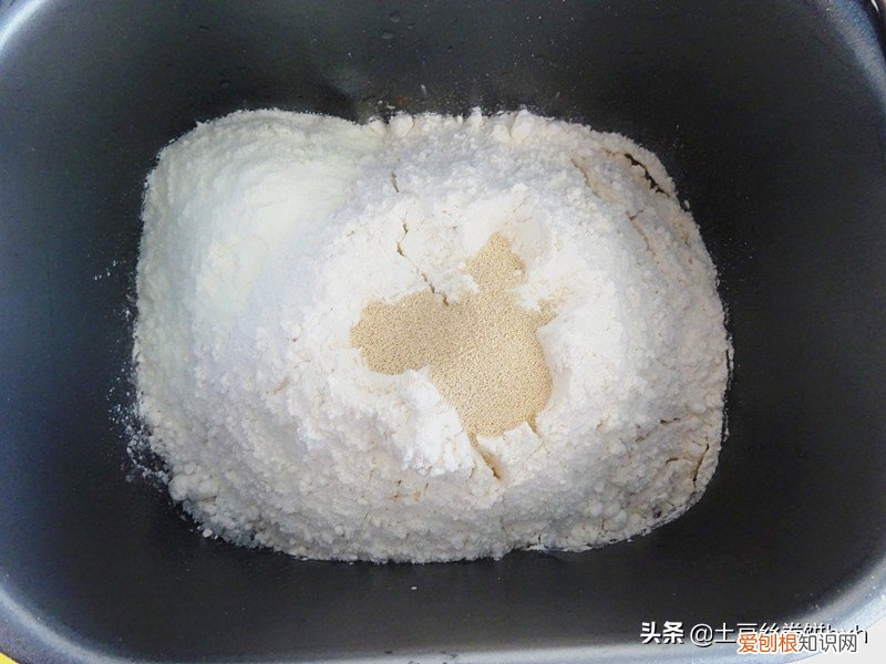 用这个方法做，面包暄软醇香 面包的做法家庭做法详解