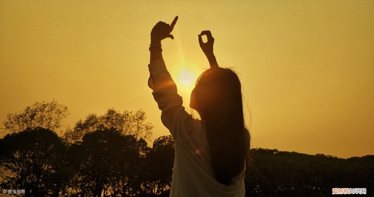 有这四种表现,说明他早就不爱你了 男人不爱你的表现