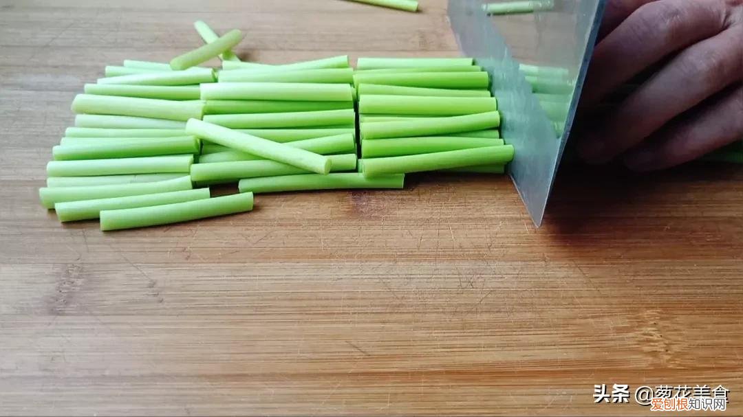 蒜苔怎么腌制才好吃？腌蒜苔的正宗做法和配方