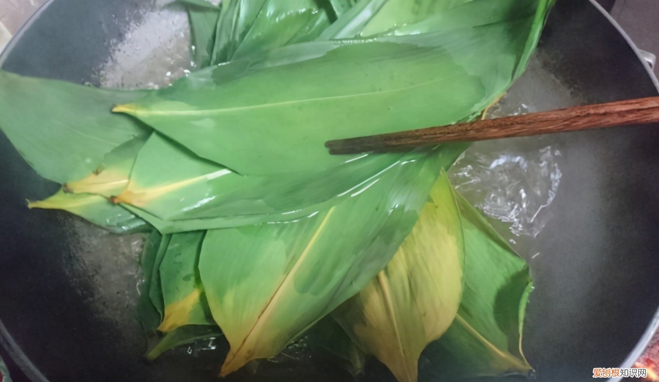 粽叶怎么处理才能包粽子？处理粽叶时，做好“2泡1煮