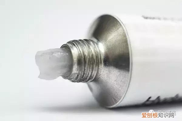 嘴唇上火起泡怎么快速消除？教你几招缓解的方法