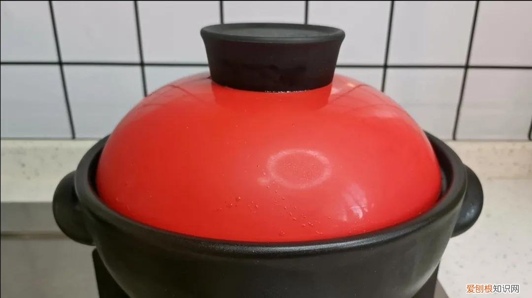 砂锅第一次用需要怎么处理？教你1招，砂锅耐用顺手不开裂