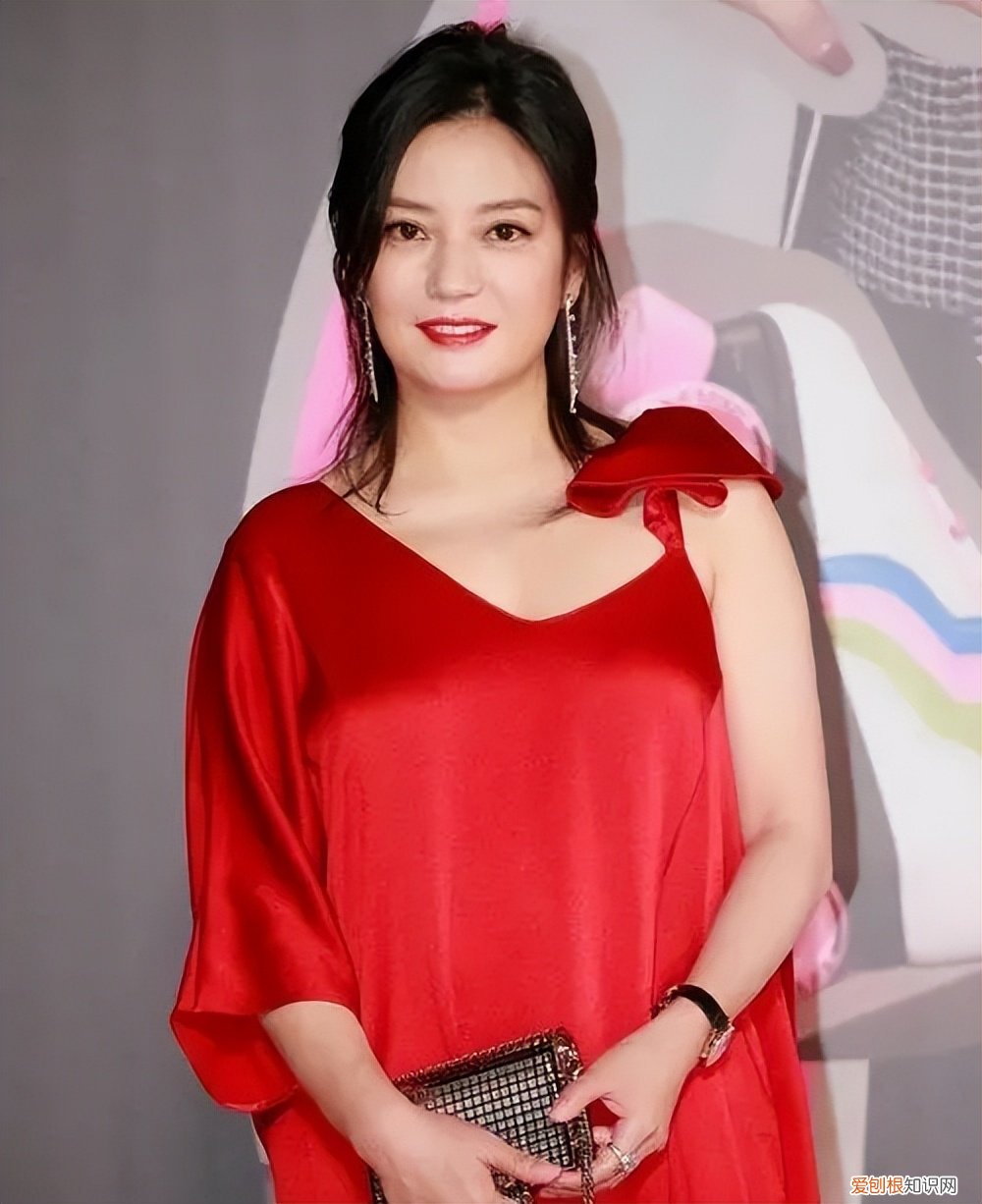 演员赵薇最近出了什么事 赵薇出什么大事了