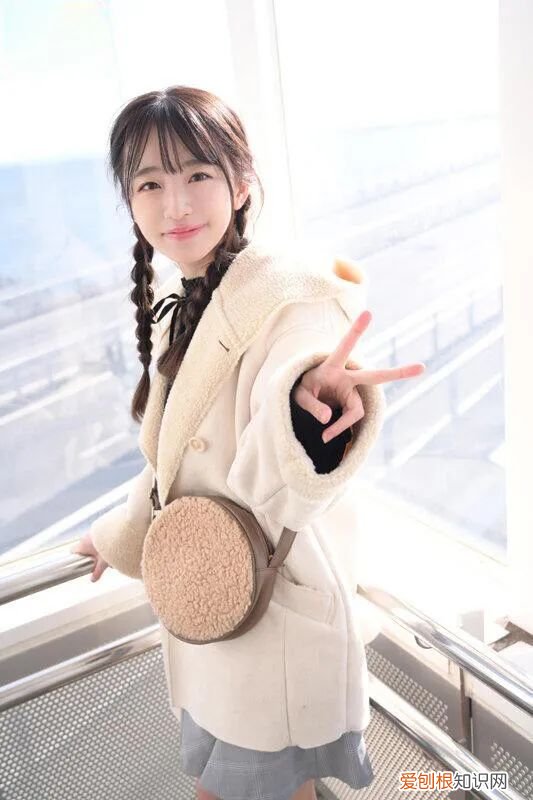 Moodyz旗下纯欲系演员 宍戸里帆