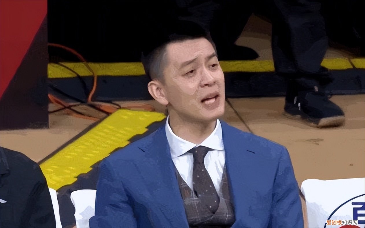 篮球儒帅杨鸣：白马少年到暴躁老哥 杨鸣个人资料图片