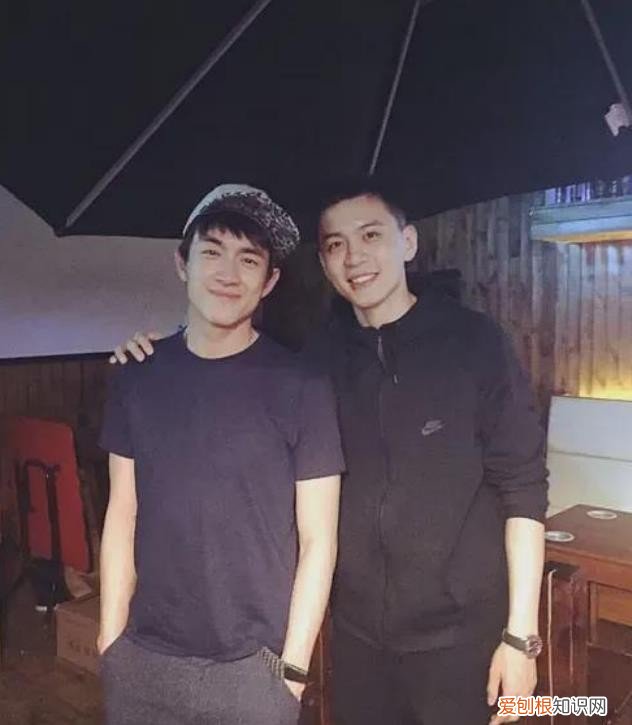 篮球儒帅杨鸣：白马少年到暴躁老哥 杨鸣个人资料图片