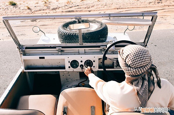 主要源于他们的石油产业 迪拜为什么那么有钱