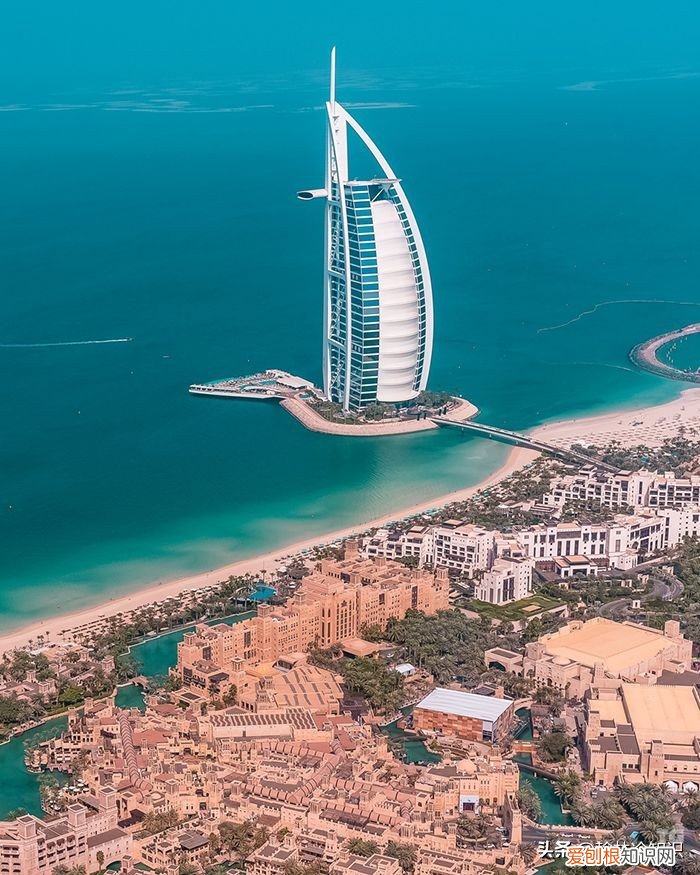 主要源于他们的石油产业 迪拜为什么那么有钱