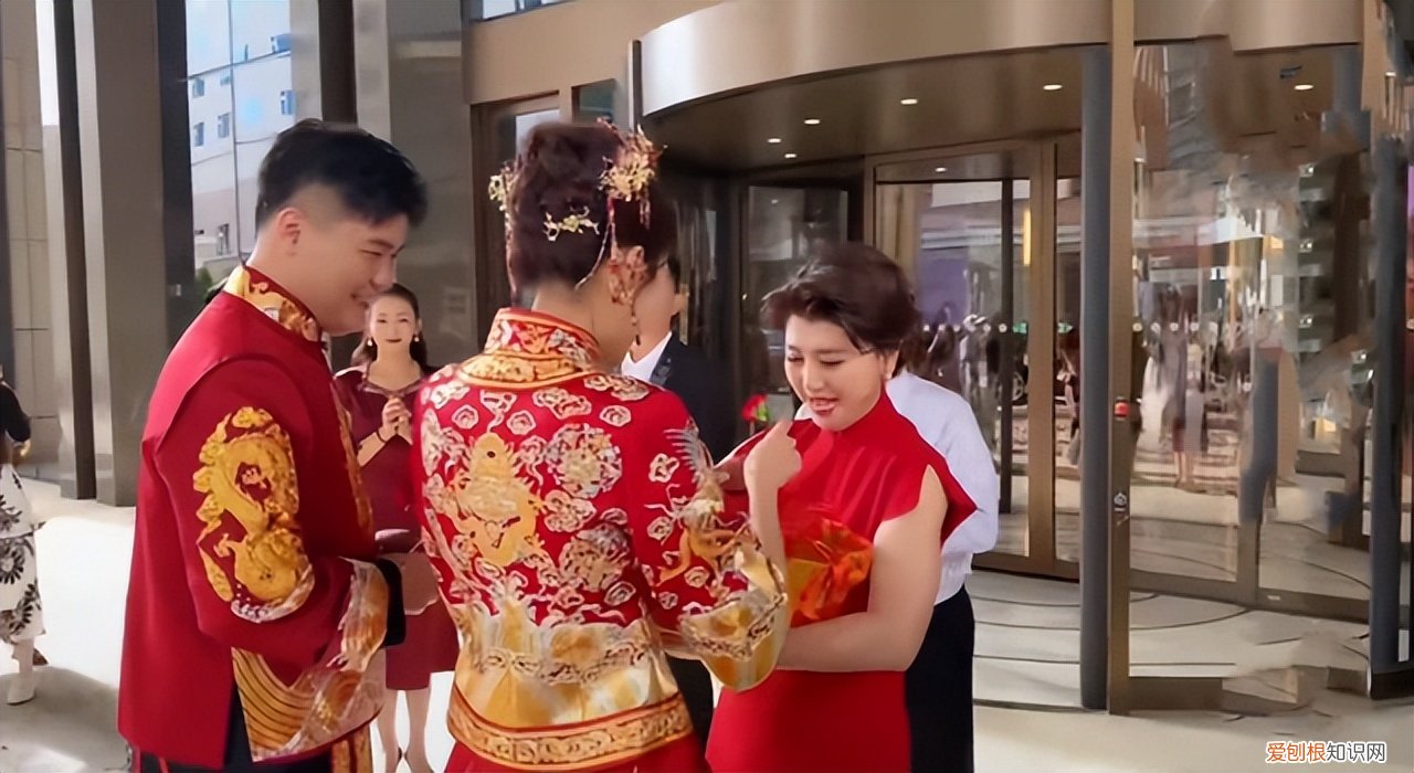 50岁闫学晶，皱纹横生老到认不出 闫学晶个人资料简介