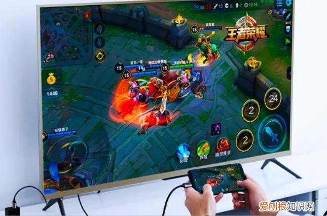 教你几招投屏！看电影玩游戏超爽 手机投屏到电视上怎么操作