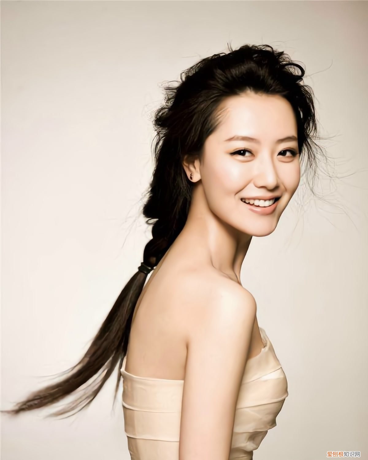 35岁白冰，美得惊艳 白冰个人资料简介