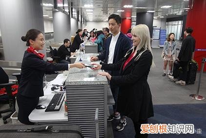 看这里就知道了 坐飞机不能带什么东西和注意事项