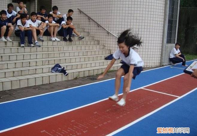 看看世界纪录4米1是什么概念 立定跳远世界纪录