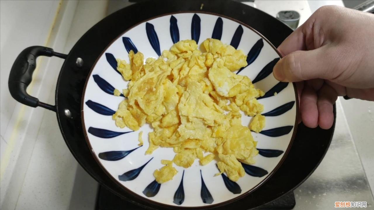 教你三招，翠绿好吃又不苦 苦瓜怎么炒好吃又不苦