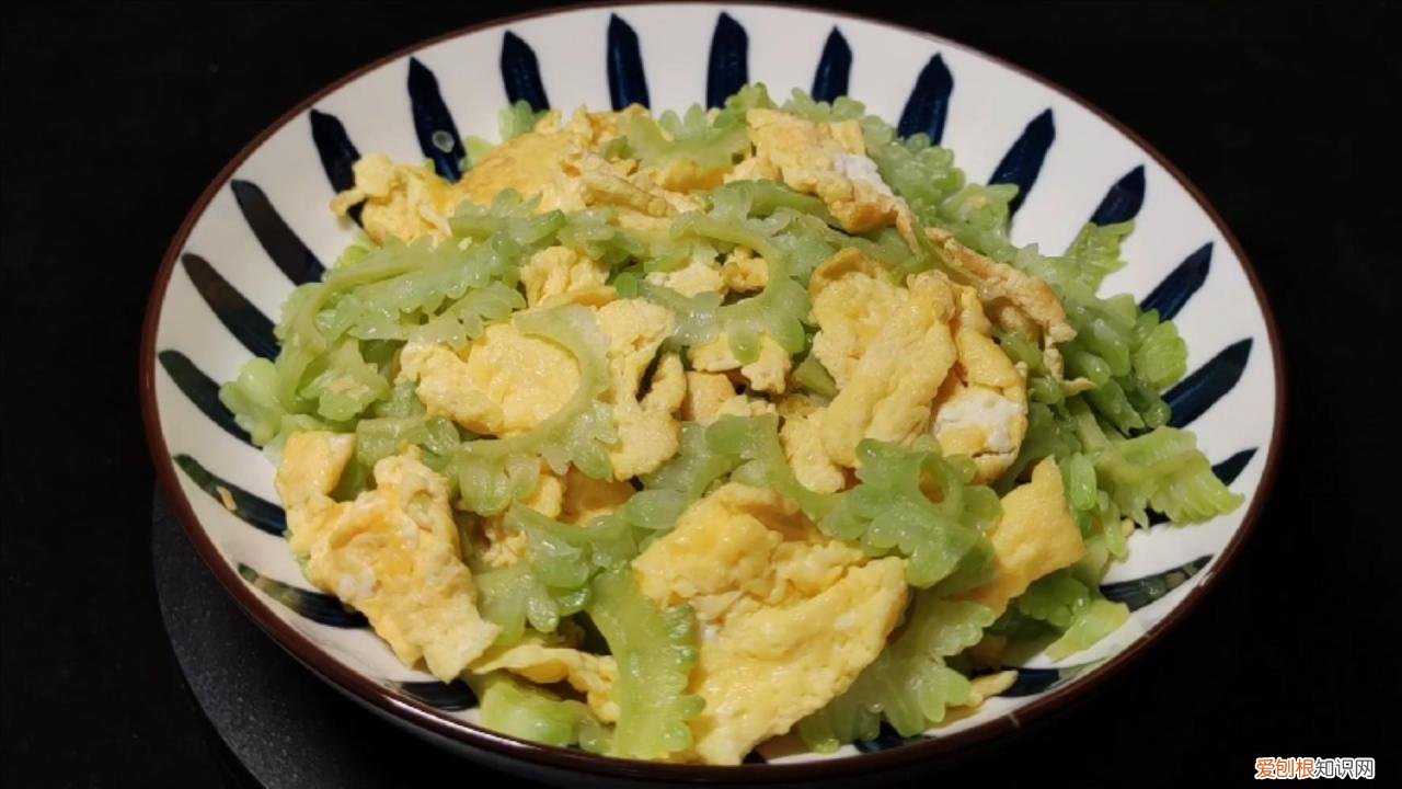 教你三招，翠绿好吃又不苦 苦瓜怎么炒好吃又不苦