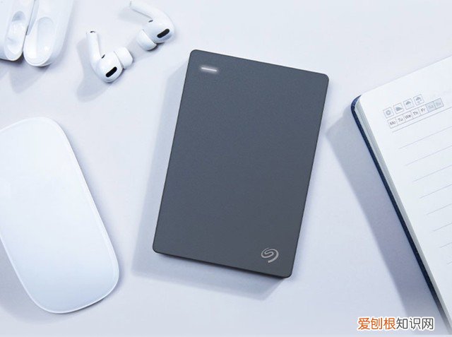 移动硬盘什么牌子好？选这三款移动硬盘是真香