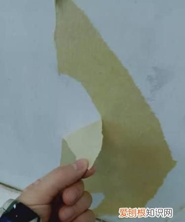 贴纸贴在桌子上很久了，贴纸贴在桌上很难撕掉怎么办