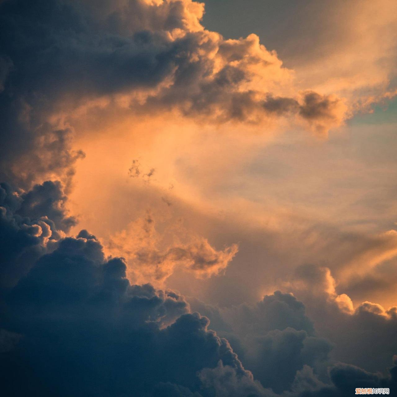 为什么会打雷?闪电和雷电是如何形成的