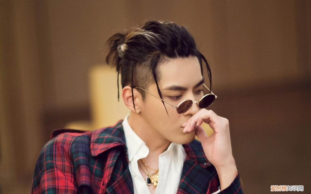 吴亦凡有多少个亿？此前吴亦凡被曝光30亿资产