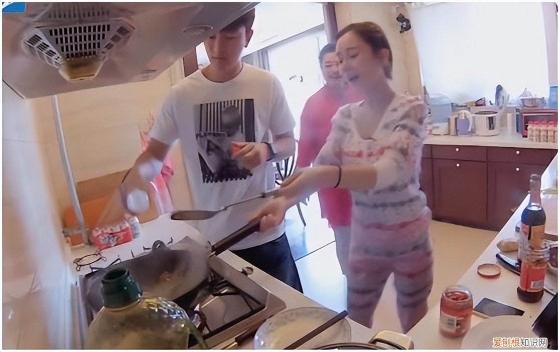 离婚后争议不断 李小璐事件来龙去脉