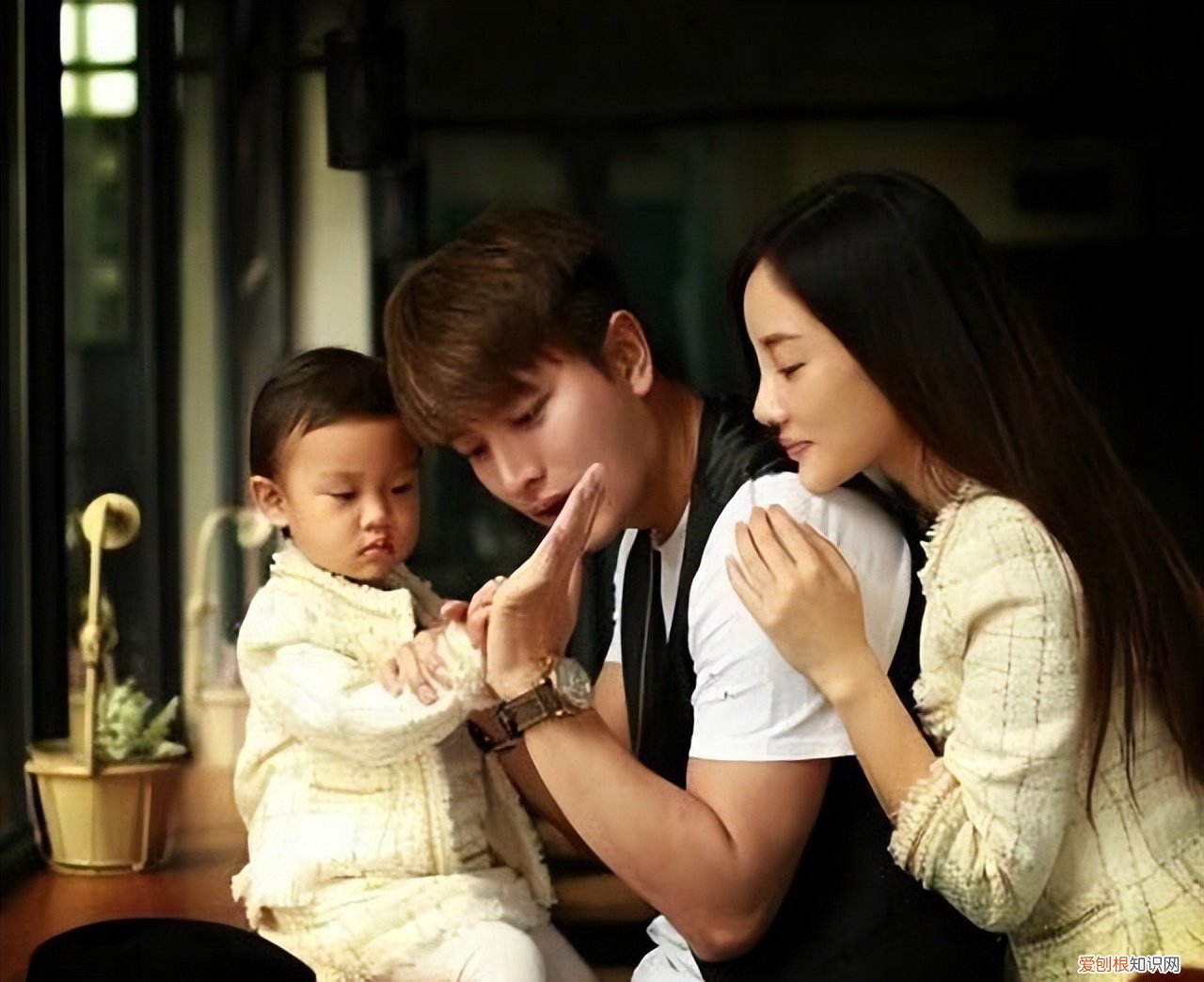 离婚后争议不断 李小璐事件来龙去脉