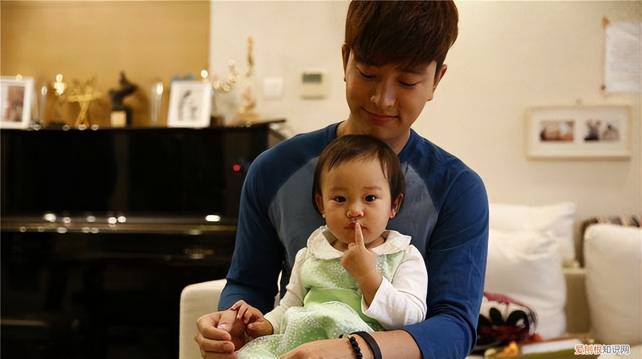 离婚后争议不断 李小璐事件来龙去脉