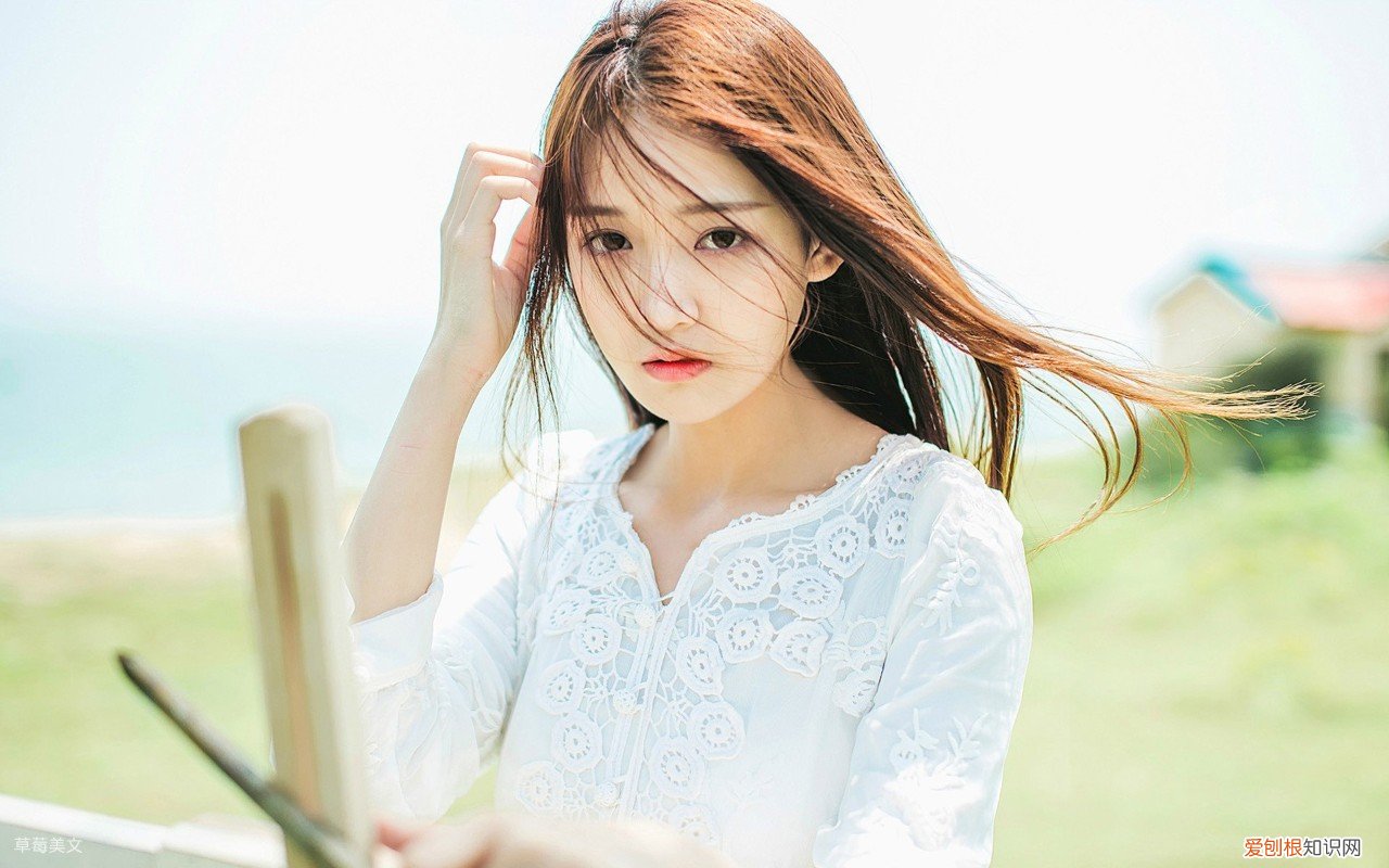 壁咚就是亲的意思吗 壁咚是什么意思啊?