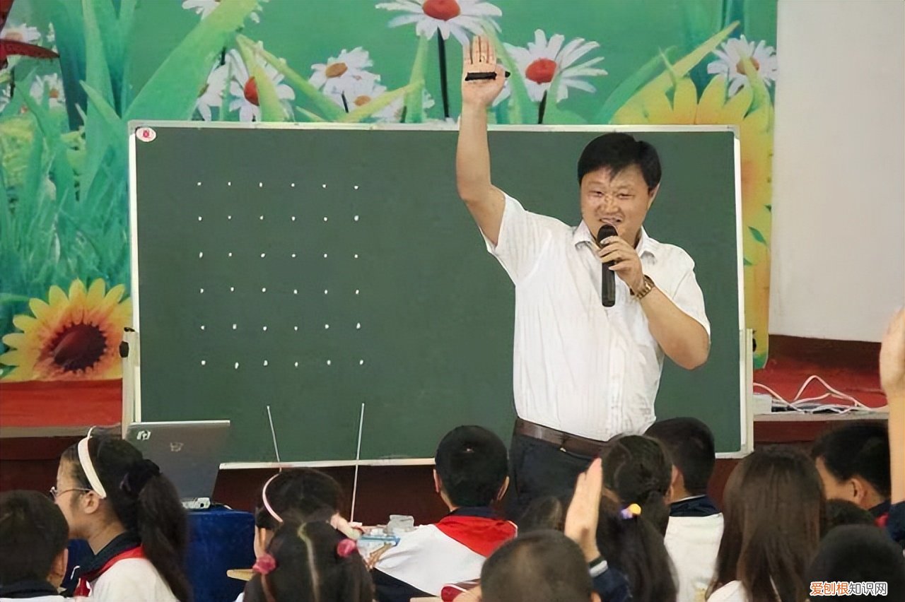 中小学男教师比例 为什么中小学中男教师比女教师少