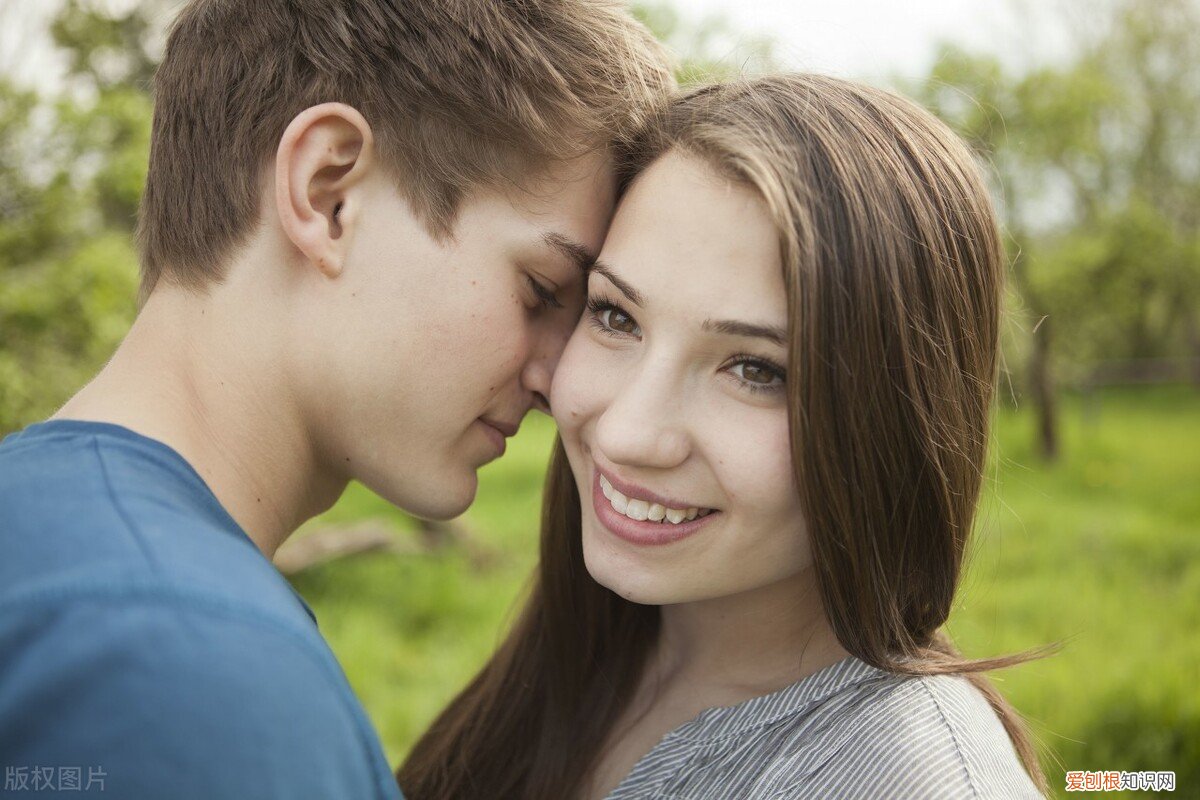 所谓的红蓝知己，就是“遮丑布” 红颜知己和蓝颜知己的区别