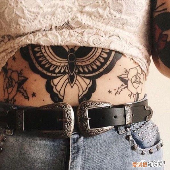 纹身洗完澡有点疼为什么 纹身为什么有点上瘾