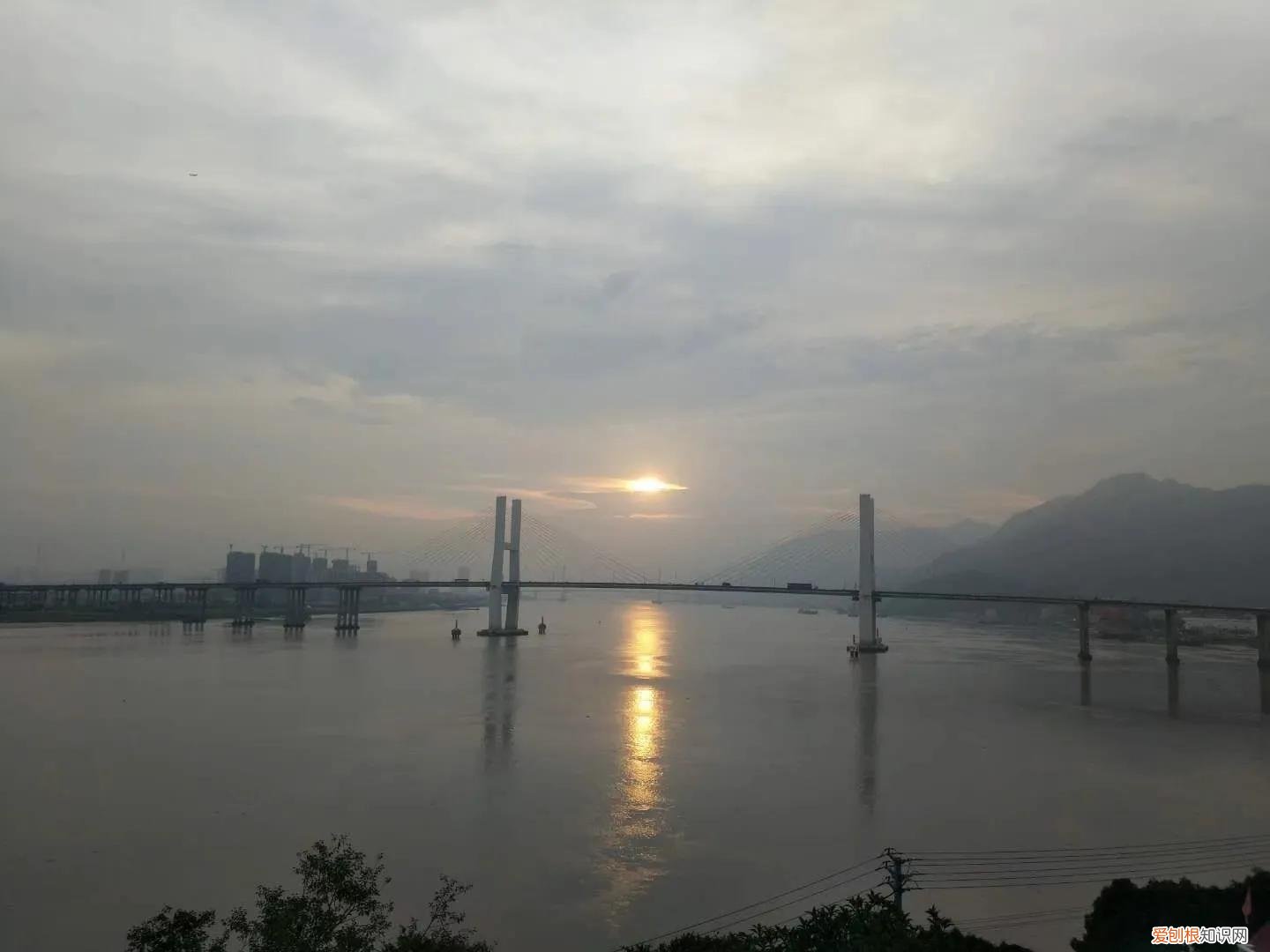 五笔字根表口诀顺口溜及解释 五笔字根表口诀及解释,最新版