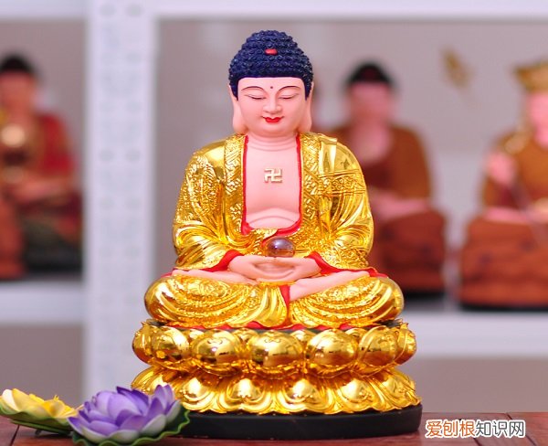 乐山大佛是实心的还是空心的?附:乐山大佛不能拜的原因