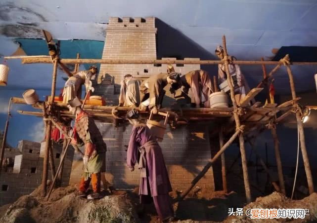 长城修了多少年死了多少人？历史上有没有明确的记载